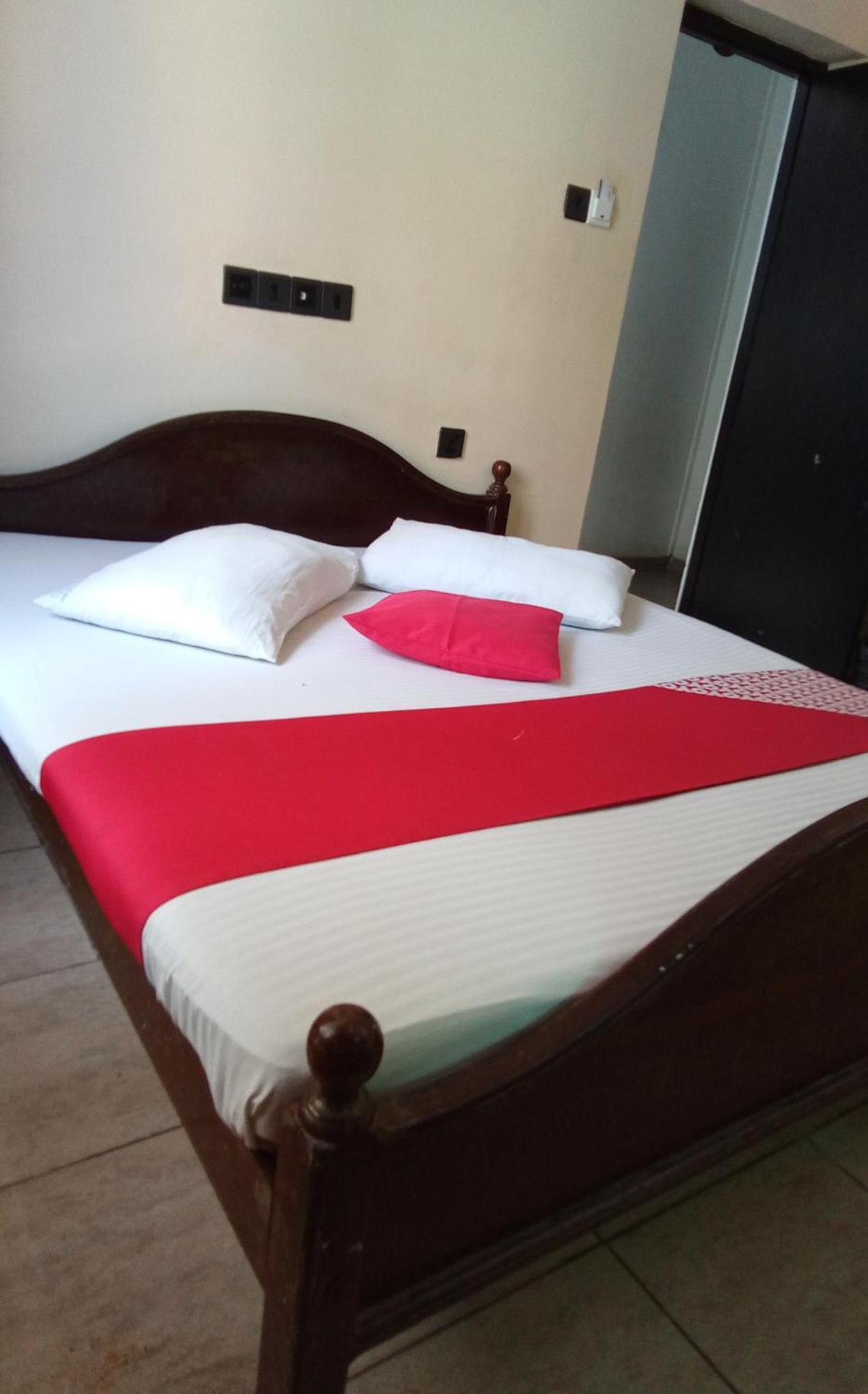 Eestee Rest Colombo Phòng bức ảnh